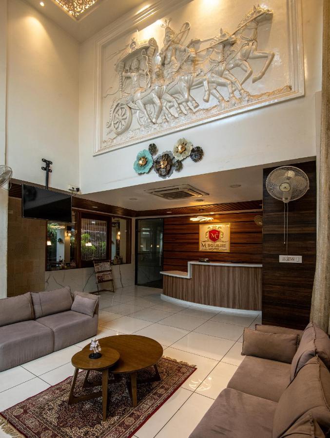 M Square Hotel ไฮเดอราบัด ภายนอก รูปภาพ