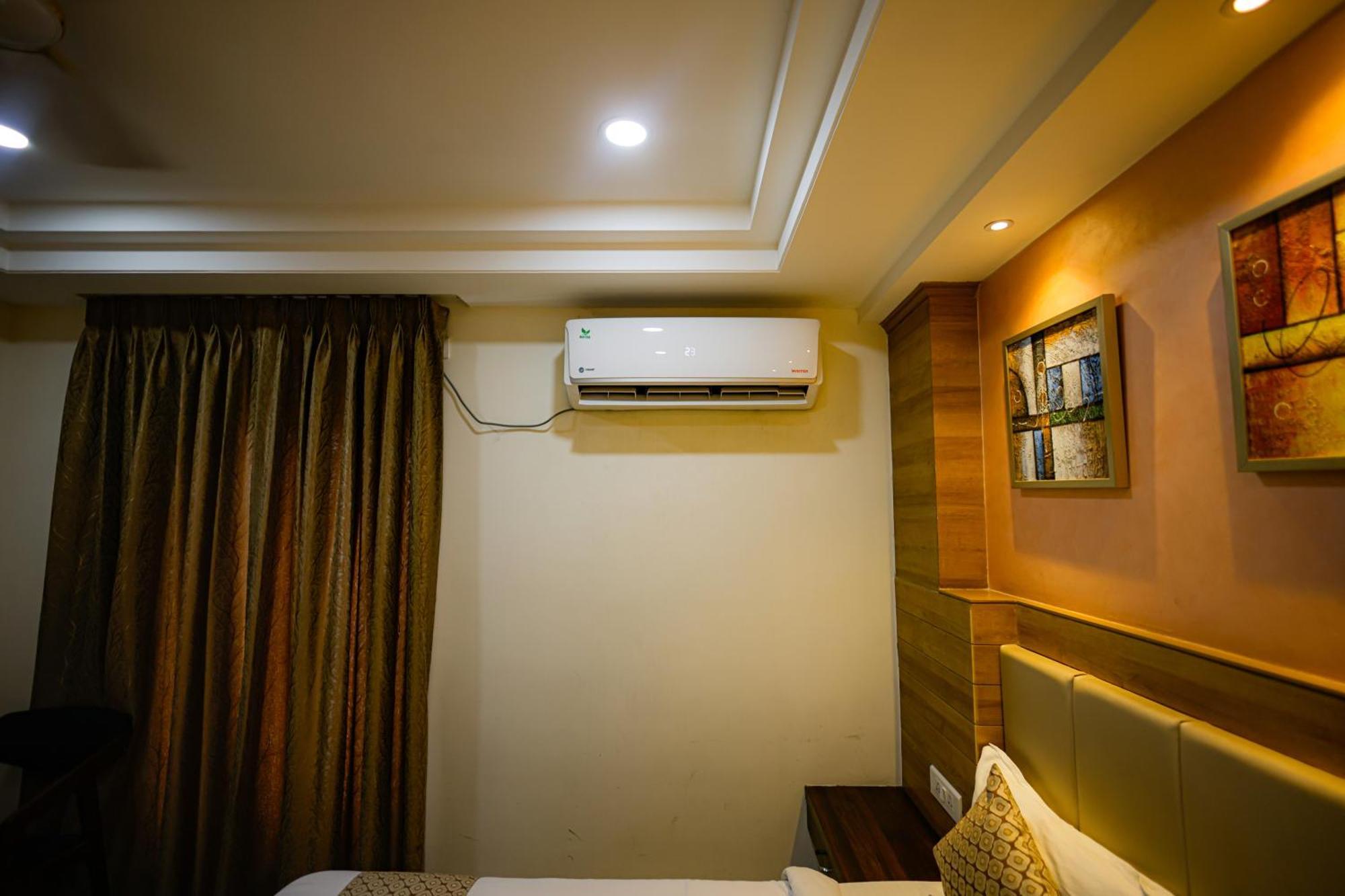 M Square Hotel ไฮเดอราบัด ภายนอก รูปภาพ