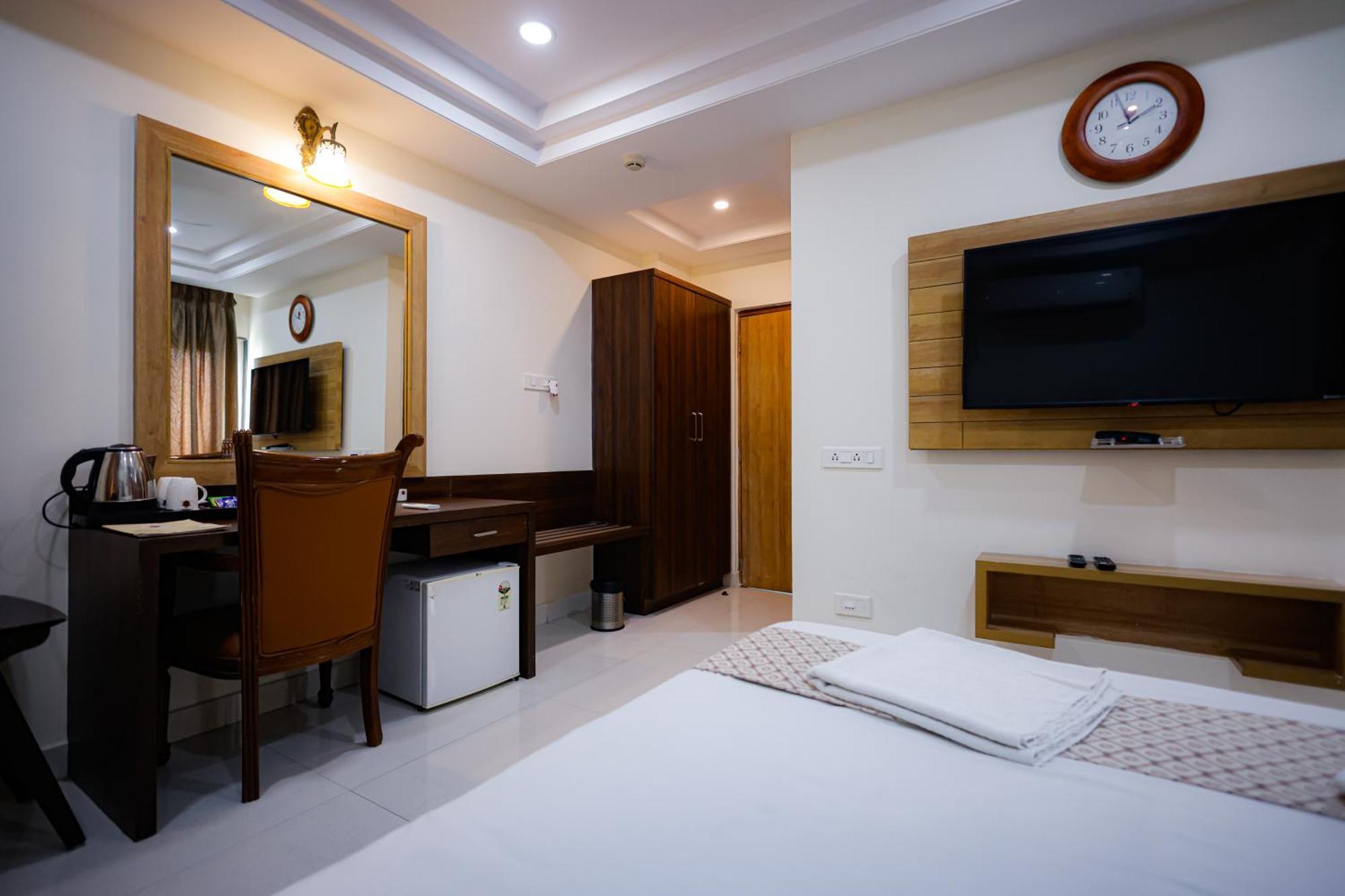 M Square Hotel ไฮเดอราบัด ภายนอก รูปภาพ